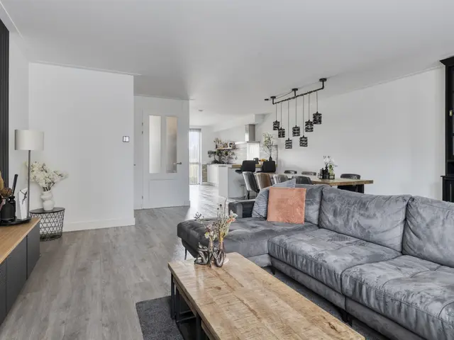 Avenweide 72, HEEMSKERK