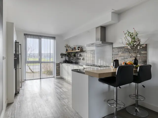 Avenweide 72, HEEMSKERK