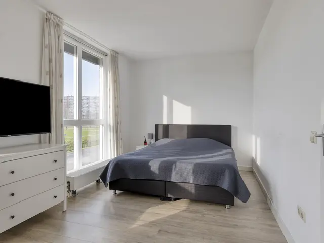 Avenweide 72, HEEMSKERK