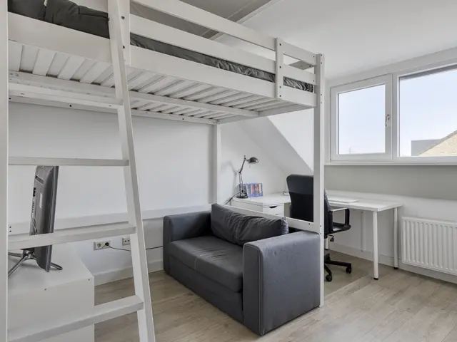 Avenweide 72, HEEMSKERK