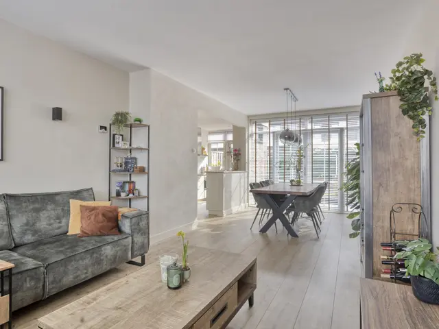 Schutterstraat 11, IJMUIDEN