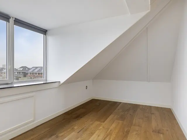 Weegbree 73, HEERHUGOWAARD