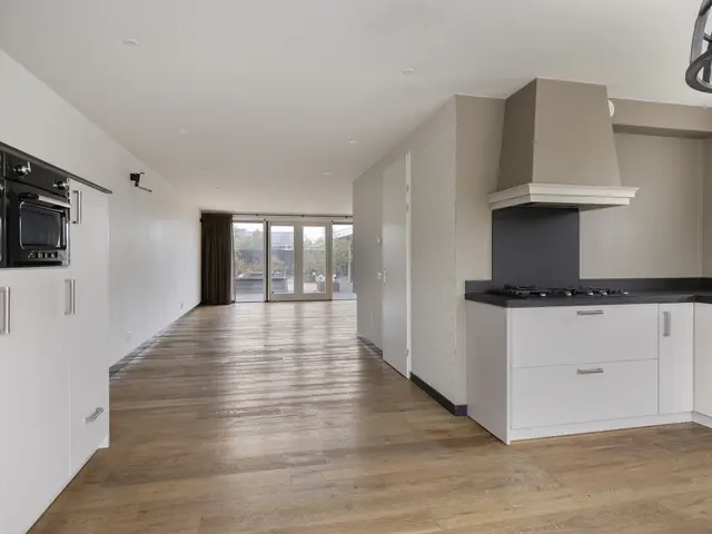 Weegbree 73, HEERHUGOWAARD