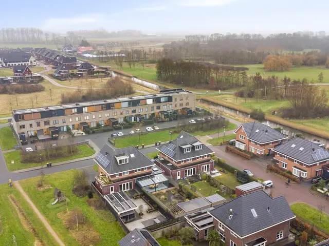 Weegbree 73, HEERHUGOWAARD