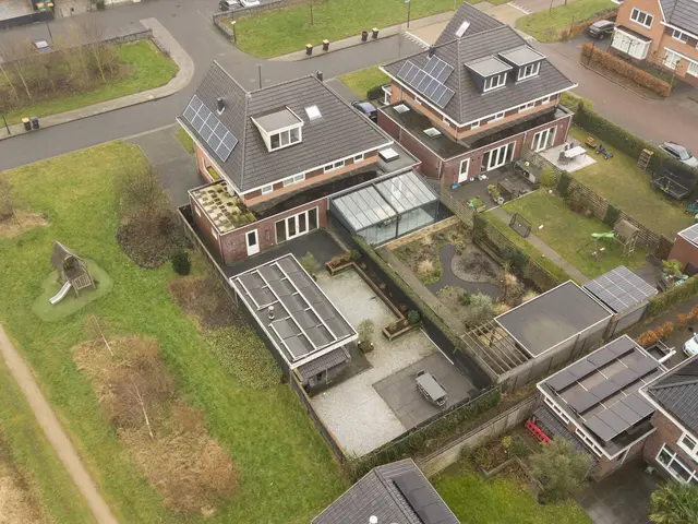 Weegbree 73, HEERHUGOWAARD