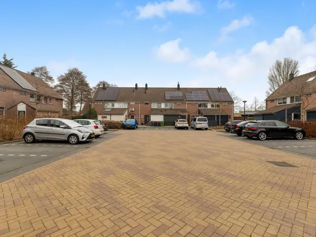 Dinkel 13, HEERHUGOWAARD