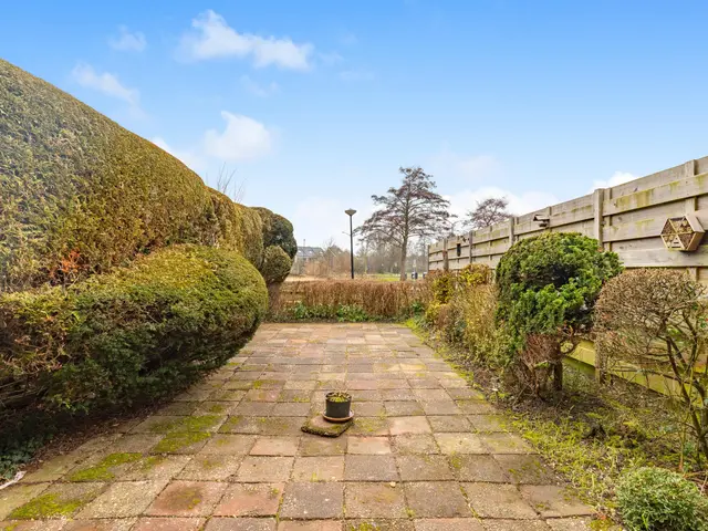 Dinkel 13, HEERHUGOWAARD