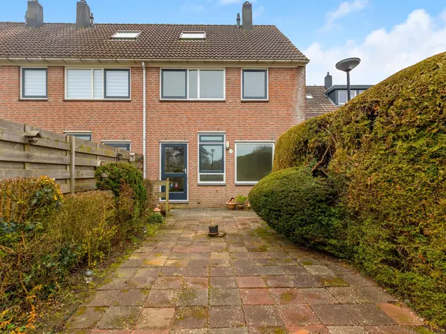 Dinkel 13, HEERHUGOWAARD