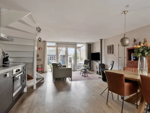 Lange Dresch 49, AKERSLOOT