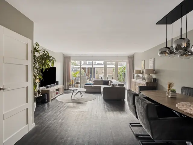 Leeuwenburg 25, HEEMSKERK