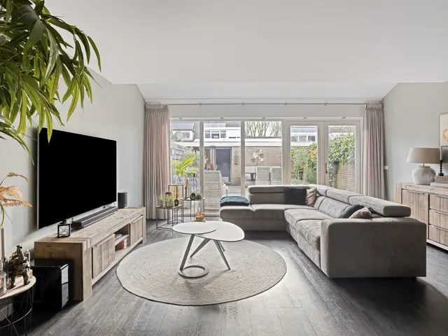 Leeuwenburg 25, HEEMSKERK