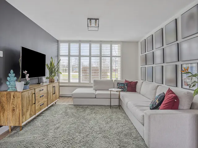 Lessestraat 55, HEEMSKERK