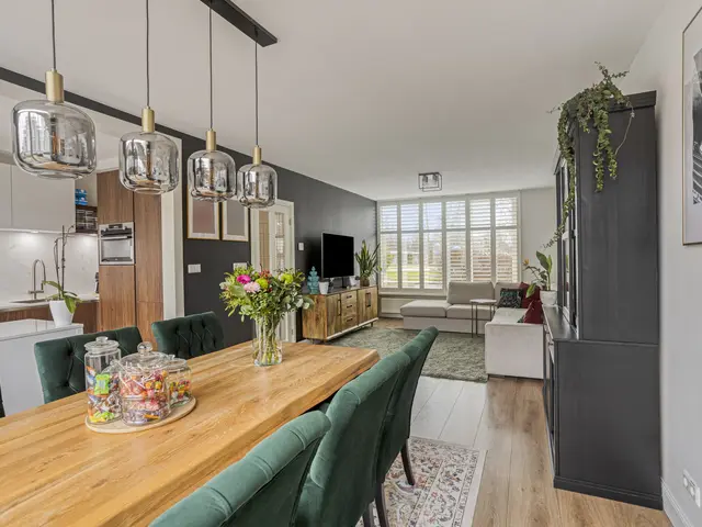 Lessestraat 55, HEEMSKERK