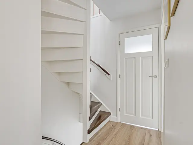 Lessestraat 55, HEEMSKERK