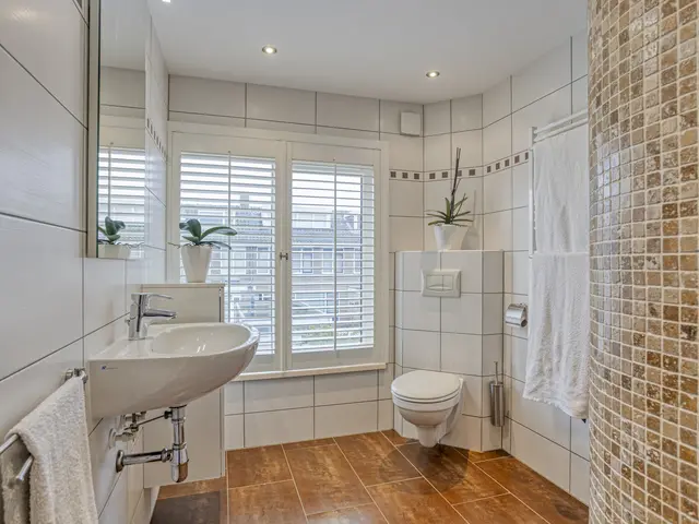 Lessestraat 55, HEEMSKERK