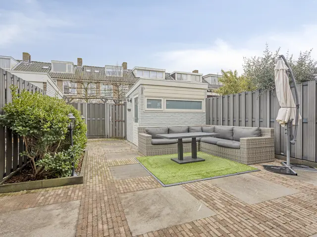 Lessestraat 55, HEEMSKERK