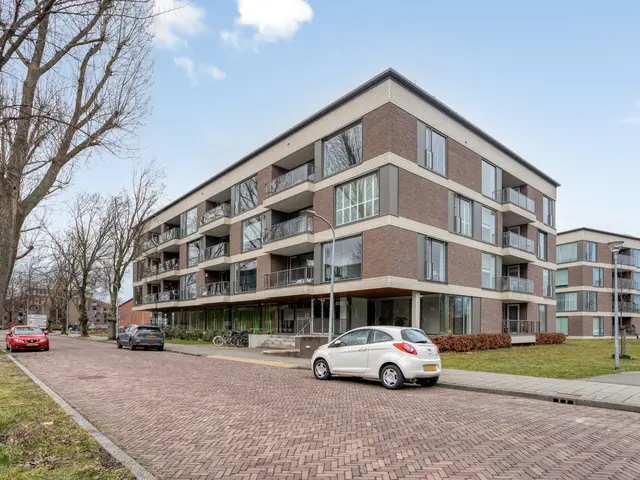 Richard Holkade 65, HAARLEM