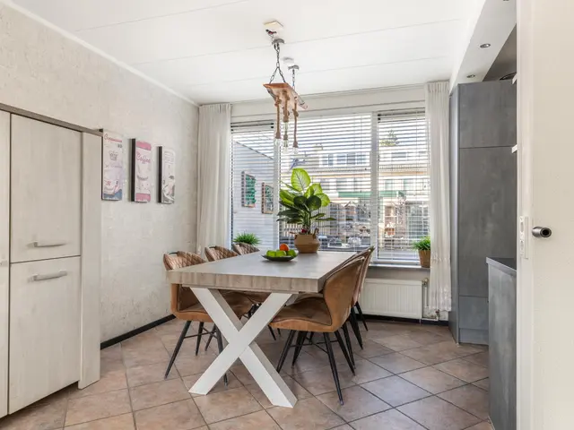 Elzenlaan 75, HEERHUGOWAARD