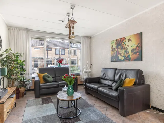 Elzenlaan 75, HEERHUGOWAARD