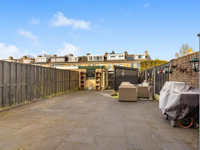 Elzenlaan 75, HEERHUGOWAARD