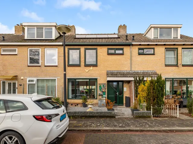 Elzenlaan 75, HEERHUGOWAARD