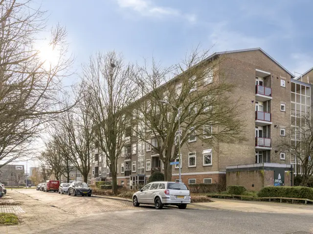 van der Ploegstraat 9, HEEMSKERK