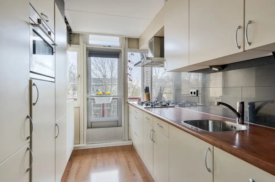 van der Ploegstraat 9