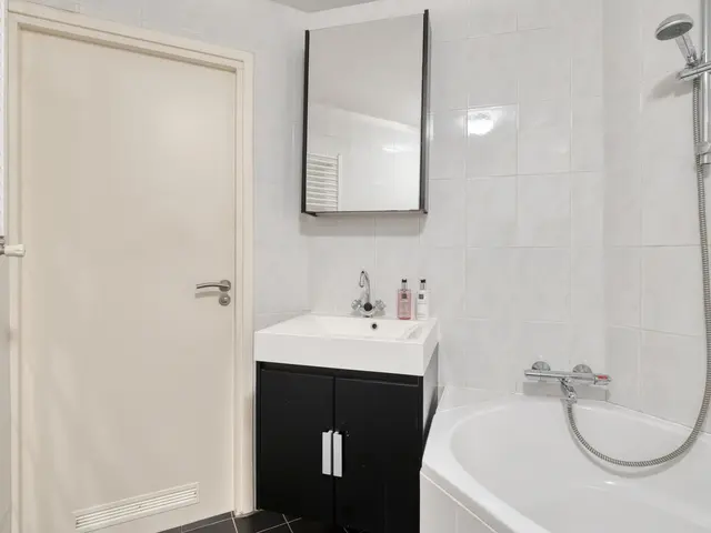 van der Ploegstraat 9, HEEMSKERK