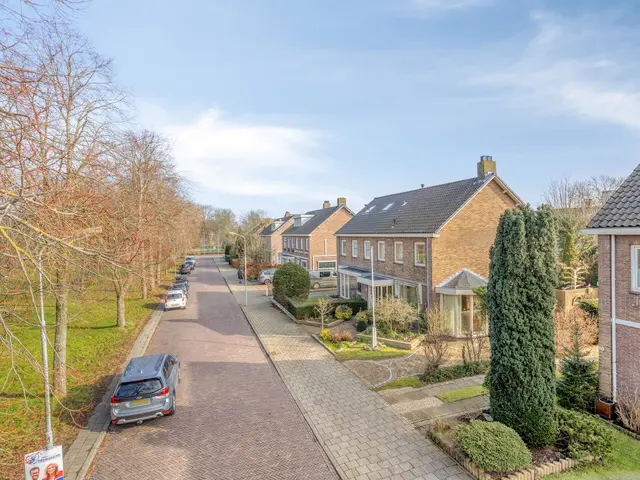 Vrijburglaan 12, HEEMSKERK