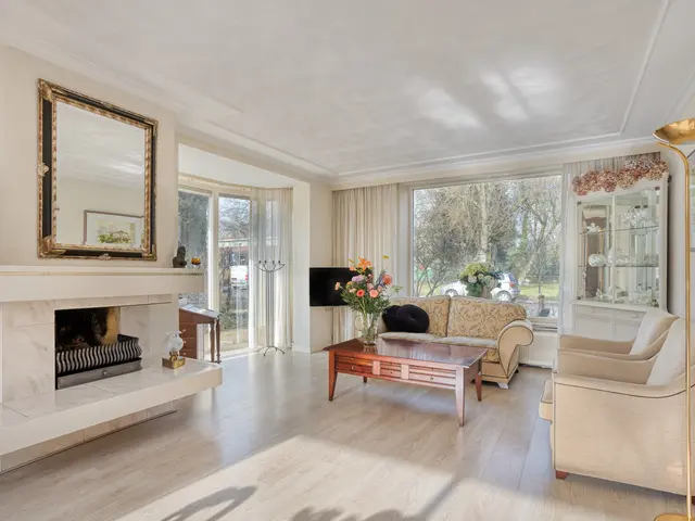 Vrijburglaan 12, HEEMSKERK