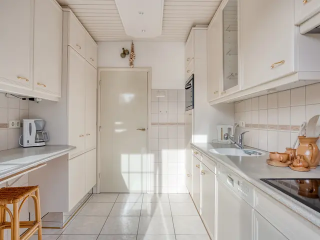 Vrijburglaan 12, HEEMSKERK