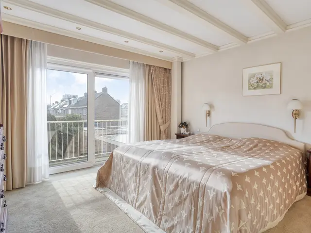 Vrijburglaan 12, HEEMSKERK