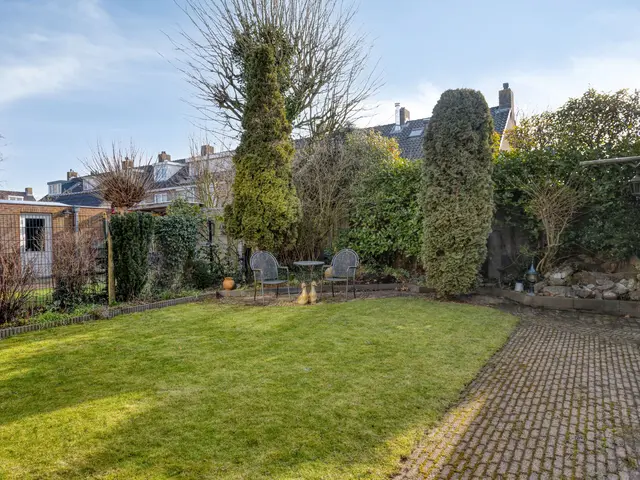 Vrijburglaan 12, HEEMSKERK