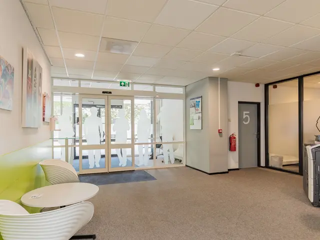 Burgemeester Nielenplein 6, Heemskerk