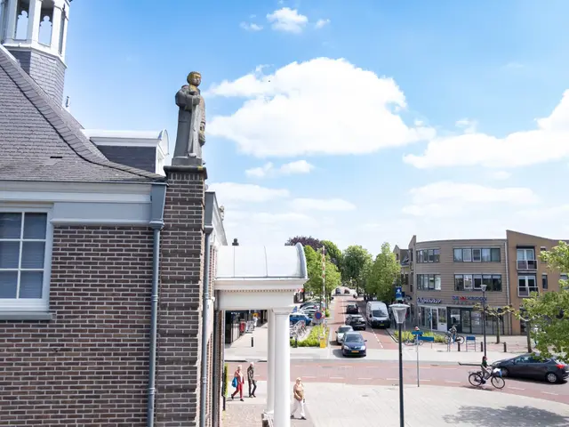 Burgemeester Nielenplein 6, Heemskerk