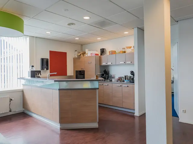 Burgemeester Nielenplein 6, Heemskerk