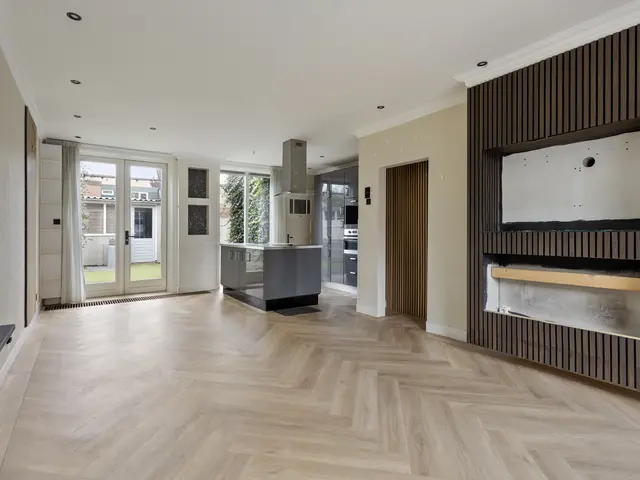 Deken Waarestraat 56, BEVERWIJK