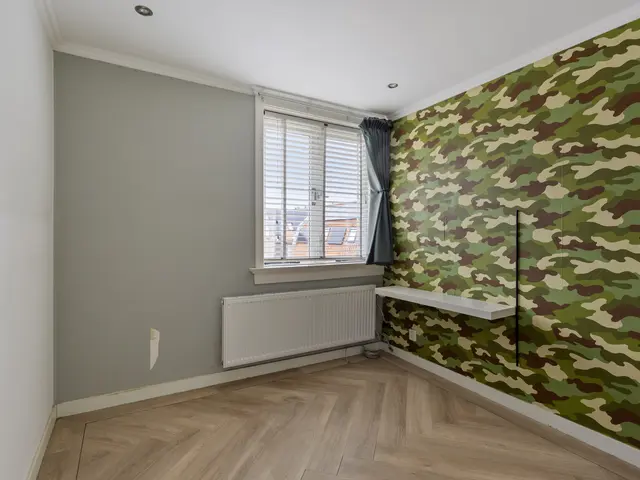 Deken Waarestraat 56, BEVERWIJK