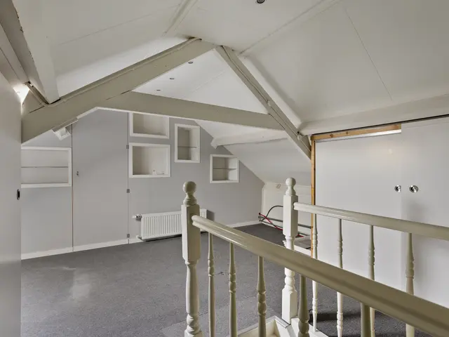 Deken Waarestraat 56, BEVERWIJK