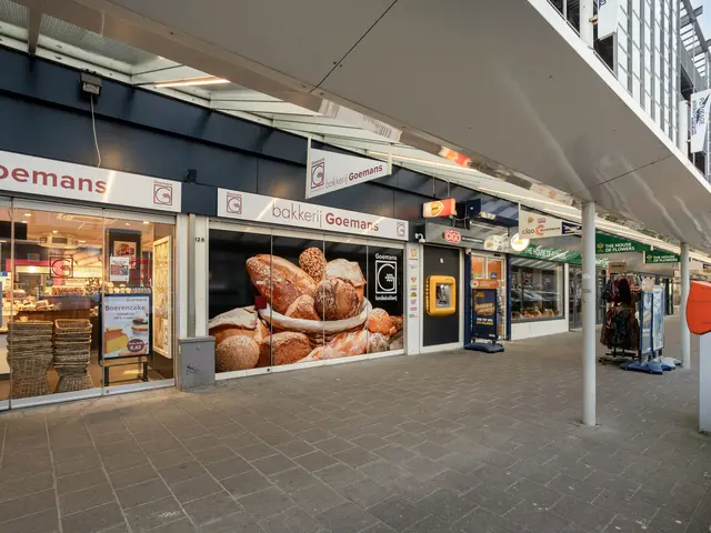 Deken Waarestraat 56, BEVERWIJK