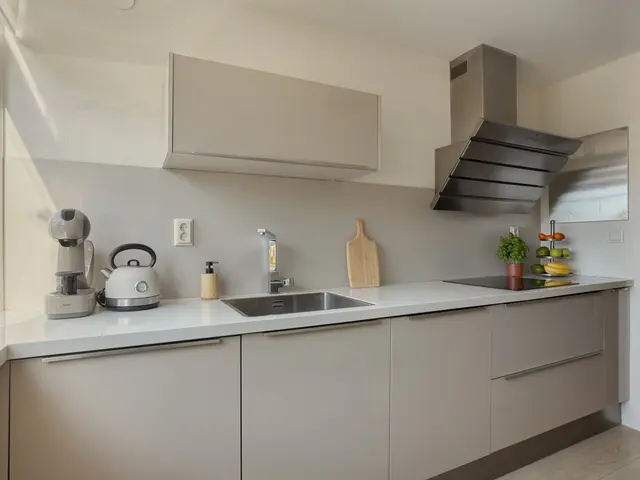 De Sluiswachter 21, UITGEEST