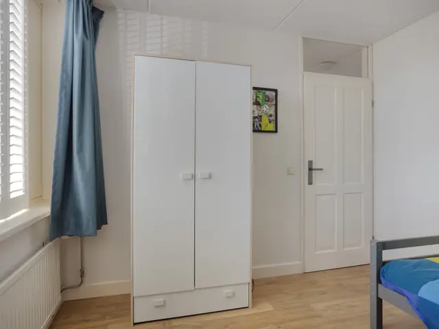 De Sluiswachter 21, UITGEEST