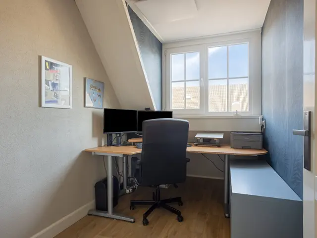 De Sluiswachter 21, UITGEEST