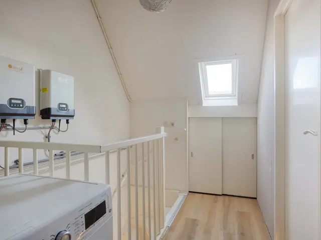 De Sluiswachter 21, UITGEEST