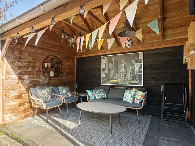 De Sluiswachter 21, UITGEEST