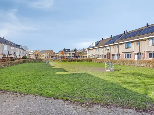 De Sluiswachter 21, UITGEEST