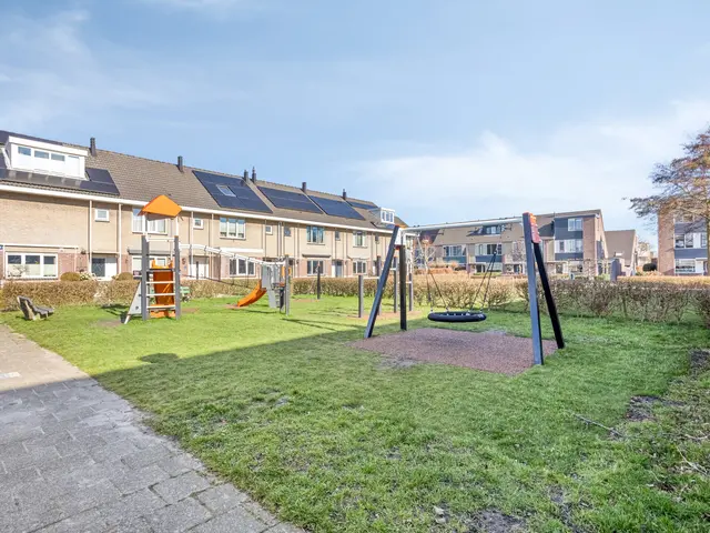 De Sluiswachter 21, UITGEEST