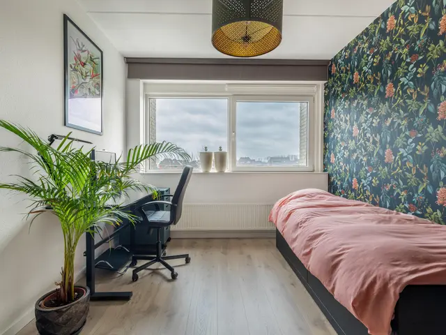 Weegbree 21, HEERHUGOWAARD