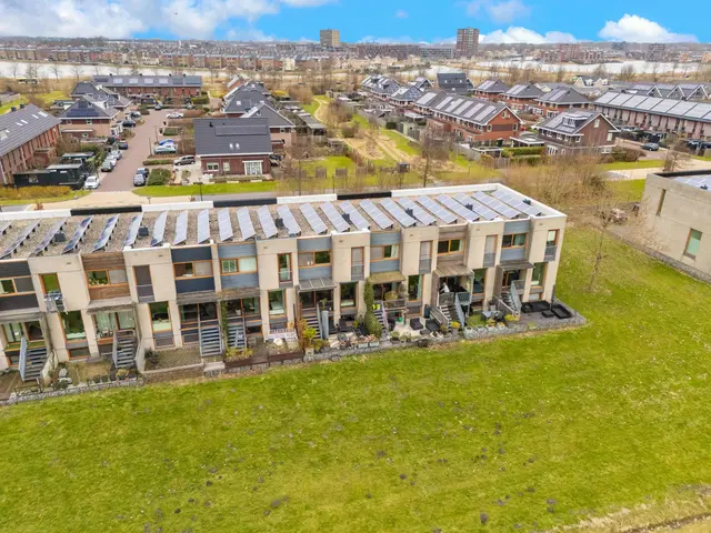 Weegbree 21, HEERHUGOWAARD