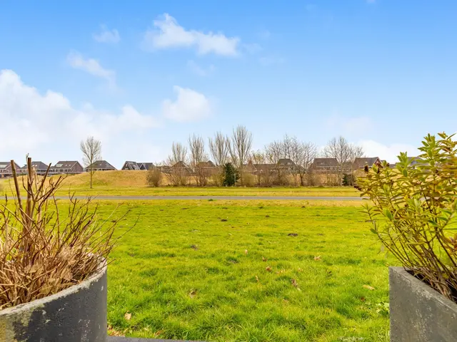 Weegbree 21, HEERHUGOWAARD